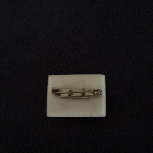 Flowered Pin - Picture 2 of 3